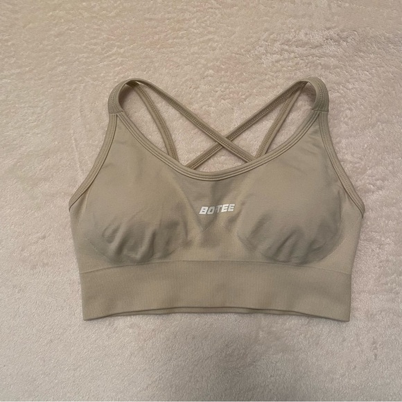 bo + tee Streamline sports bra - Picture 6 of 7